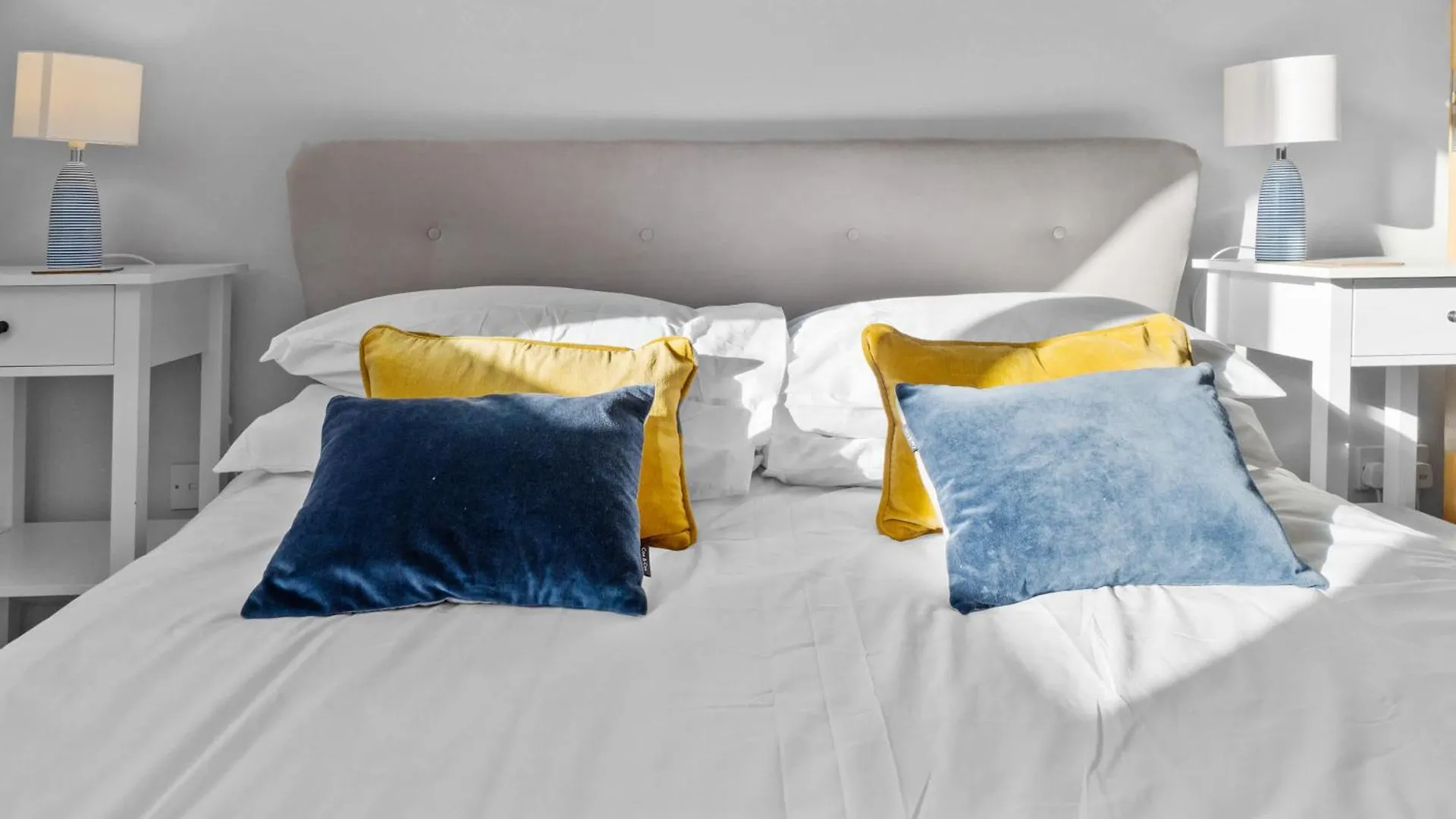 Apartment Free Parking Near Shelly Beach Holiday Home Exeter