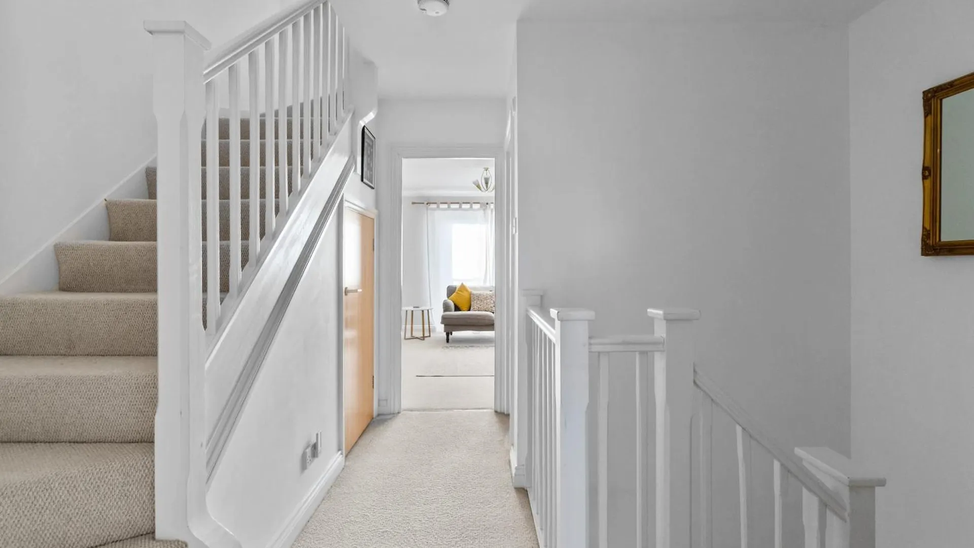 Apartment Free Parking Near Shelly Beach Holiday Home Exeter